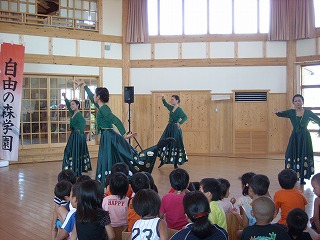 中国舞踊、孔雀の踊り