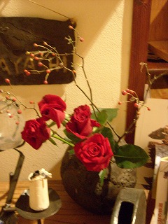 薔薇とバラの実