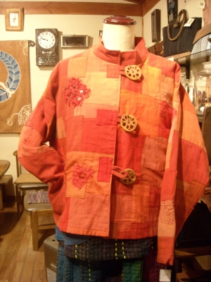 紅花染めのジャケット